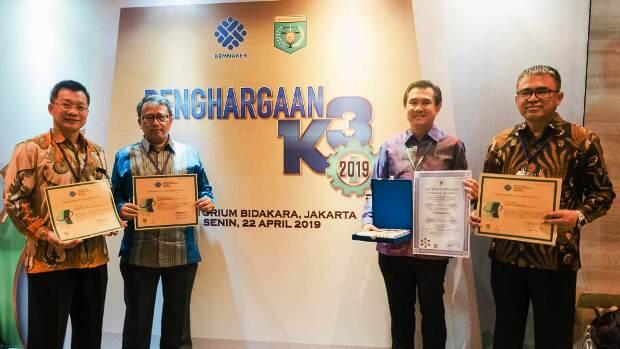 PT Dian Swastatika Sentosa Raih 3 Penghargaan dari Kemenaker