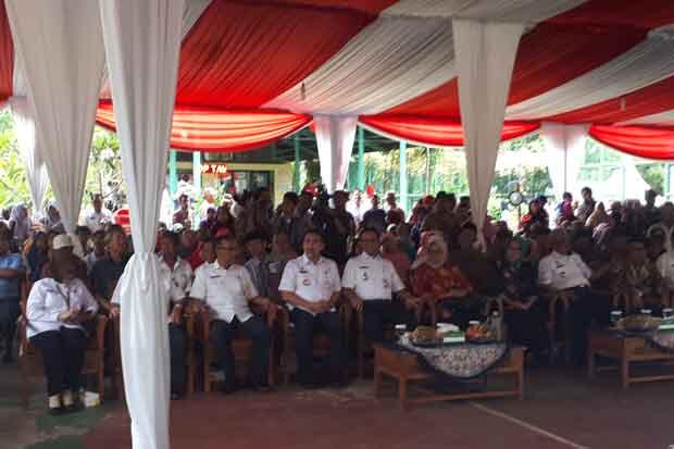 Dihadiri Anies Baswedan, Dinsos Bagikan Kartu Lanjut Usia di JIC