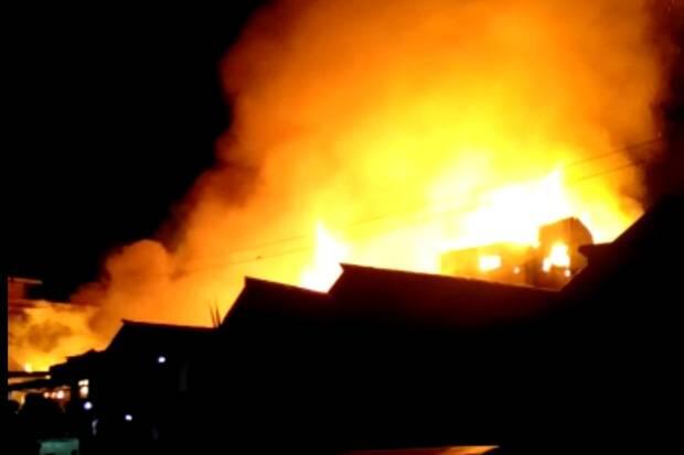 5 Rumah Ludes Terbakar, Bocah Lima Tahun Tewas Terpanggang