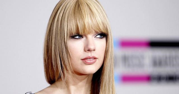 Mau Potong Rambut Tapi Bingung Pilih Model Poni Seperti Apa? Pilih yang Ini Aja Sis!