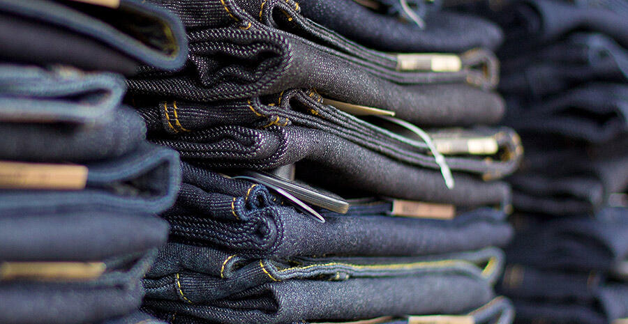 Agan Penggemar Denim, Harus Paham Nih Perbedaan Jeans Mahal dengan Murah!