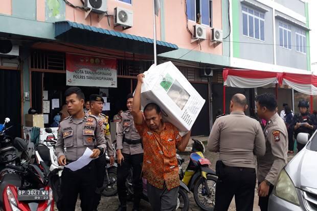KPU Tanjungpinang Distribusikan Logistik untuk Pencoblosan Ulang di 5 TPS