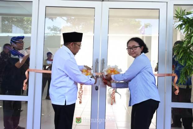 Bupati Lombok Utara Resmikan Bangunan Puskesmas Nipah Bantuan Kompas