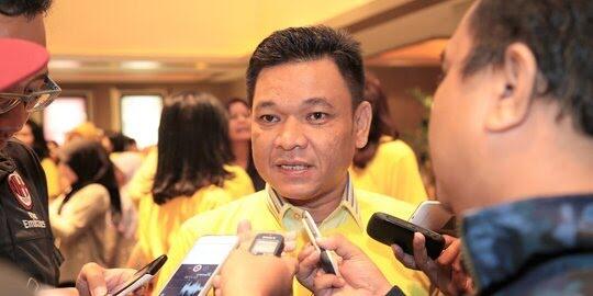 Golkar Yakin Bowo Membual Soal Kasus Suap Pupuk 