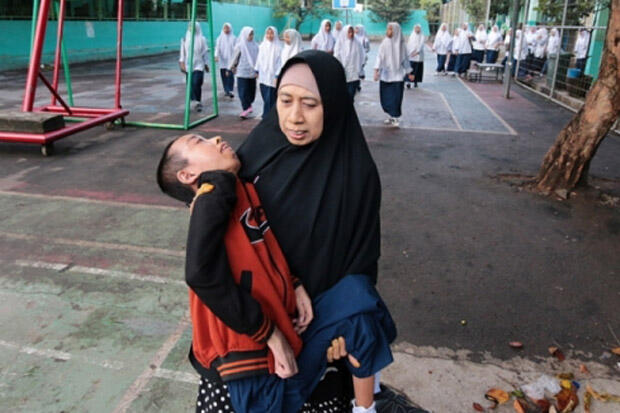 Fauzan Siswa Pengidap Pelemahan Otot di Tangsel Meninggal Dunia