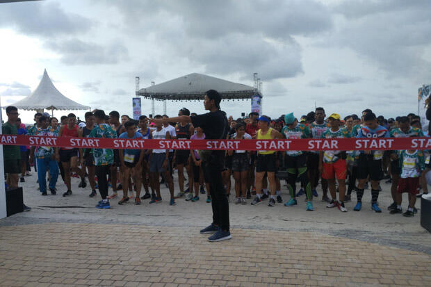 700 Peserta Ikuti Lomba Beach Run di Ancol