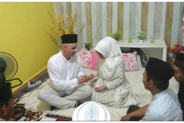 Heboh, Warga Merangin Menikah dengan Warga Australia Tanpa Izin