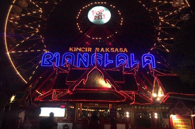 Ada Sensani Berbeda, Dufan Night Disambut Antusias Warga