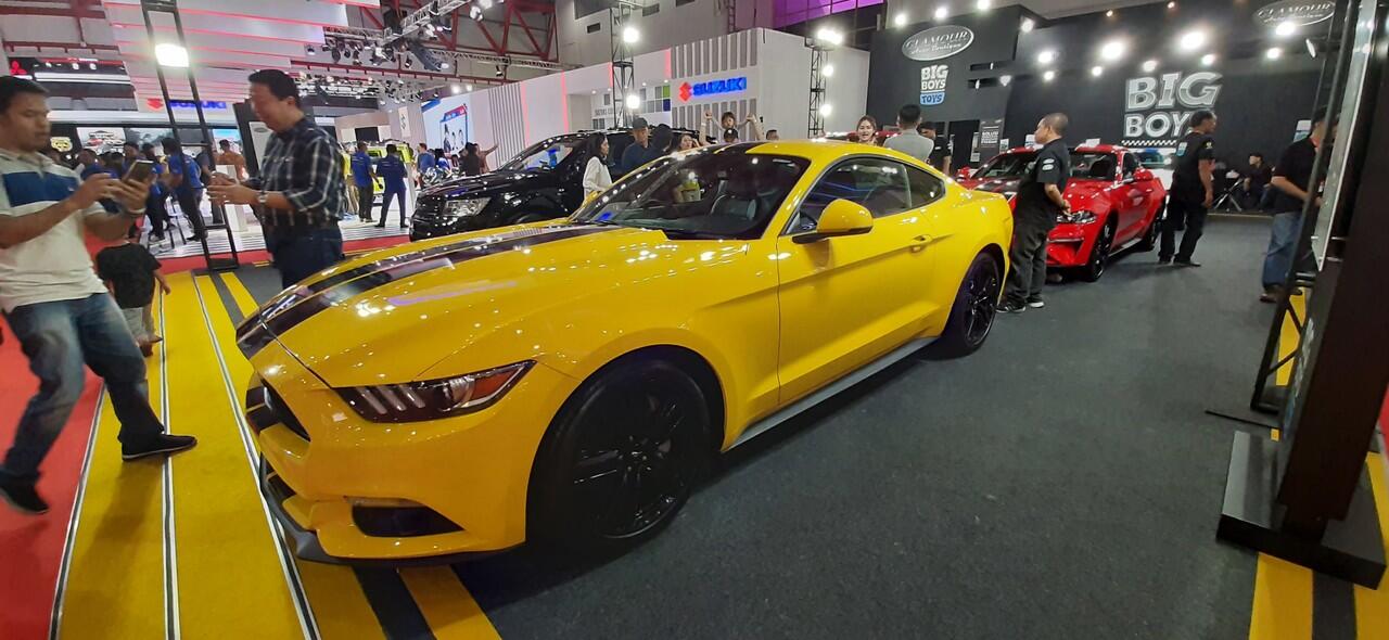 Gak Hanya Mobil dan Motor Baru, Motor Custom pun “Parkir” di IIMS 2019