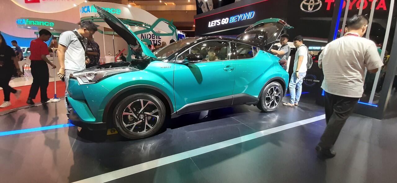 Gak Hanya Mobil dan Motor Baru, Motor Custom pun “Parkir” di IIMS 2019