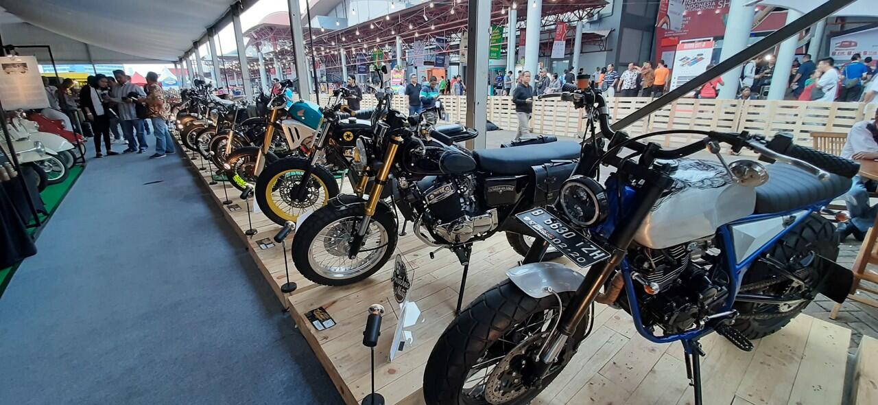 Gak Hanya Mobil dan Motor Baru, Motor Custom pun “Parkir” di IIMS 2019