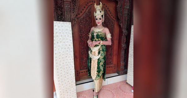 Macam-macam Riasan Asal Daerah Jawa Timur! Pilih yang Mana Sis?