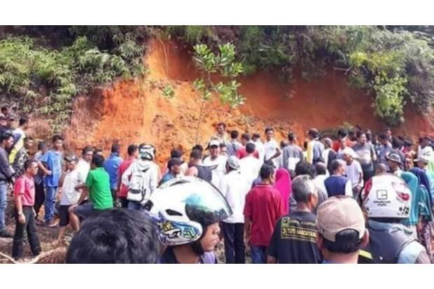 2 Warga Kampar Tewas Tertimbun Longsor