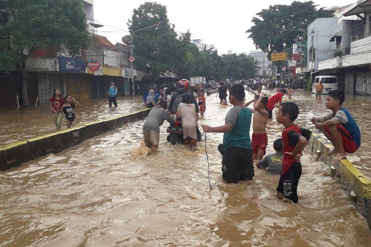 Siapapun Pemimpinnya Jakarta Tetap Banjir