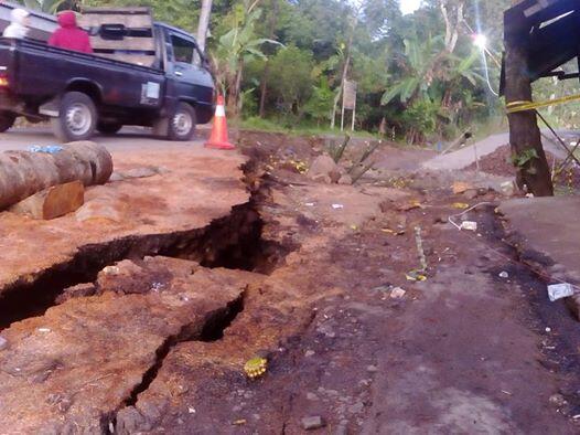 Tanah bergerak sukabumi sangat parah