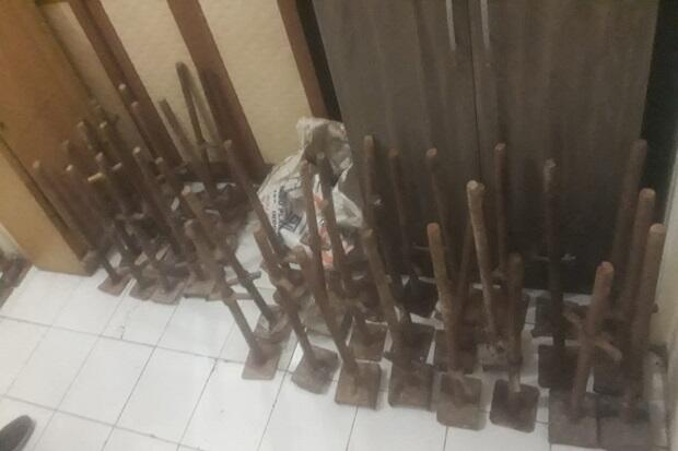 Kecanduan Miras, 2 ABG Curi Puluhan Besi Penyangga Proyek Tol di Tangsel