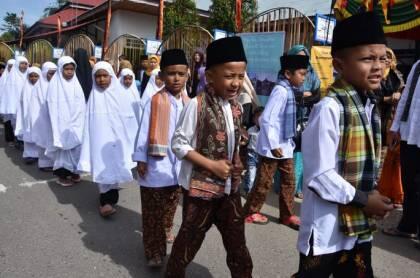 Tak Hanya Kampung Inggris, Agam Juga Punya Kampung Santri