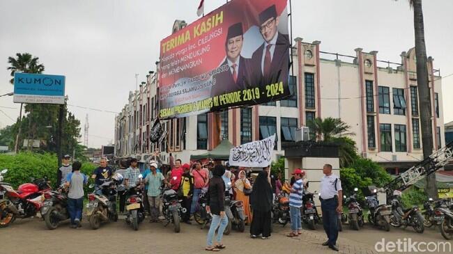 Bawaslu Akan Koordinasi ke BPN Soal Baliho Klaim Kemenangan Prabowo di Bogor