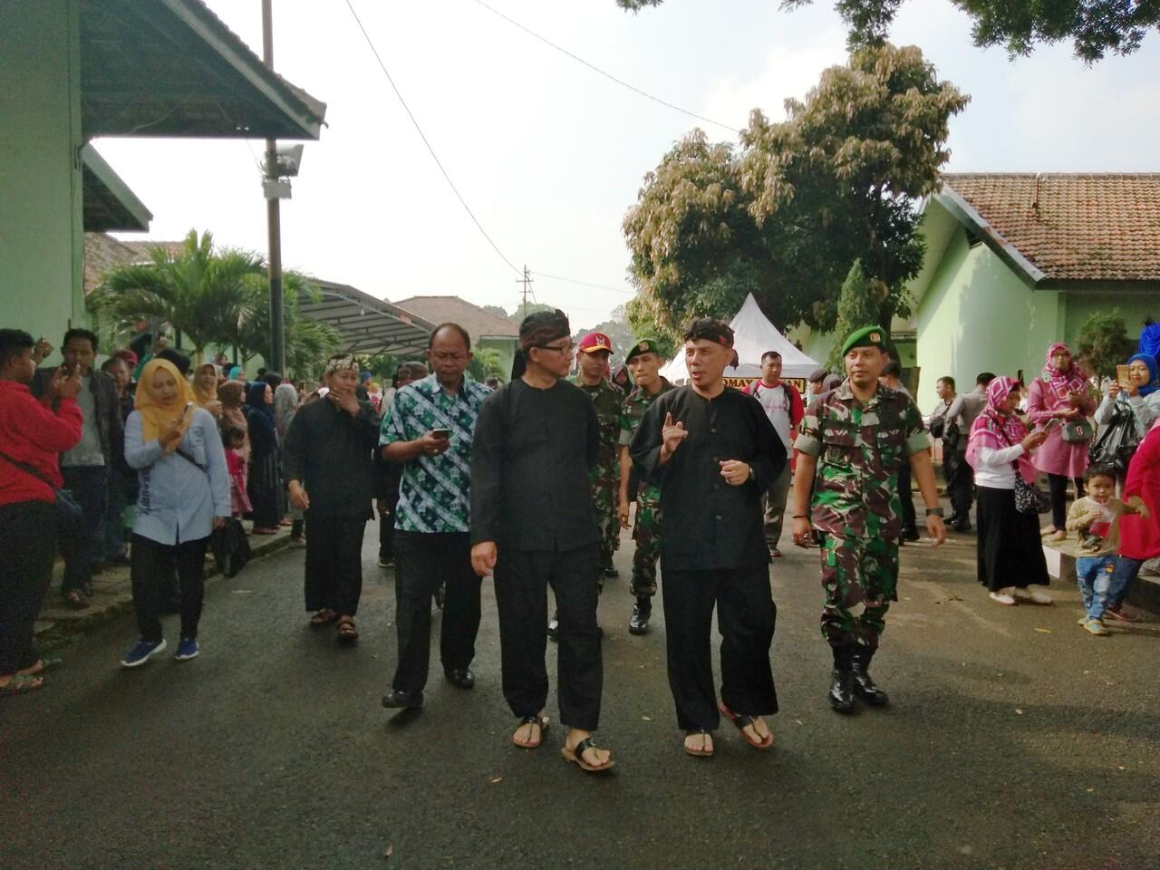 Keseruan Acara Jelajah Wisata Sejarah Tjimahi