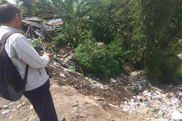Tanahnya Dijadikan TPS Tanpa Izin, Pemilik Lahan Berang
