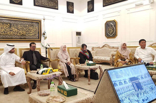 Puan Maharani Mendapat Kehormatan Melihat Prosesi Pembuatan Kiswah Kakbah