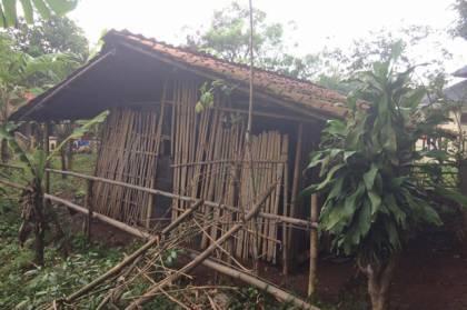 Rumah Bahagia ACT Kembangkan Senyum Jaenudin di Parung Panjang Bogor
