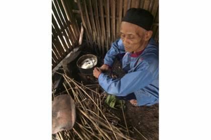 Rumah Bahagia ACT Kembangkan Senyum Jaenudin di Parung Panjang Bogor