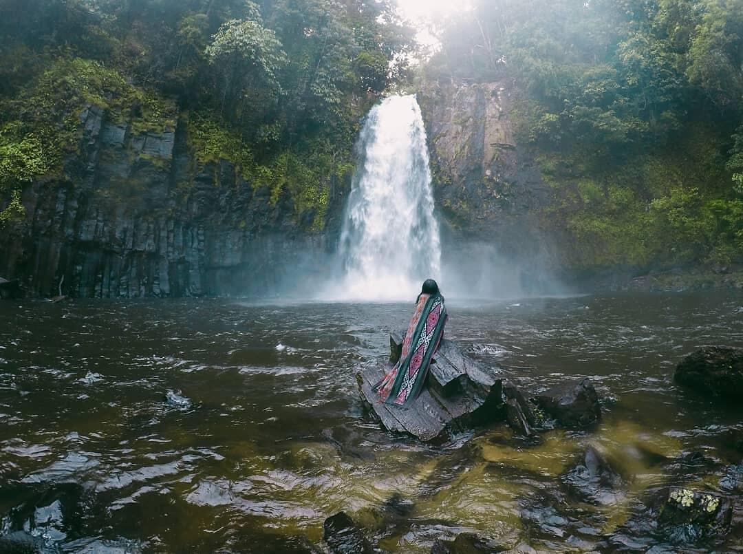 5 Destinasi wisata air terjun yang Menakjubkan untuk dikunjungi di Kalimantan Barat