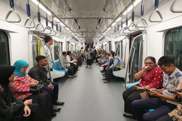 Diskon Tarif MRT Diperpanjang, Beroperasi Jam 5 Pagi hingga 12 Malam