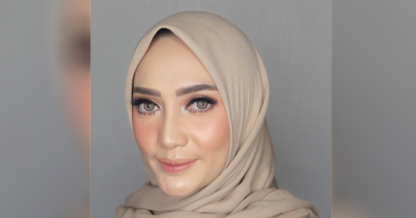 Bingung Menggunakan Makeup? Jadikan Makkeup Lita Sebagai Inspirasimu Aja Sis!