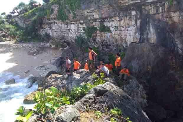 1 Mahasiswa Tewas Saat Berenang di Pantai, 1 Hilang