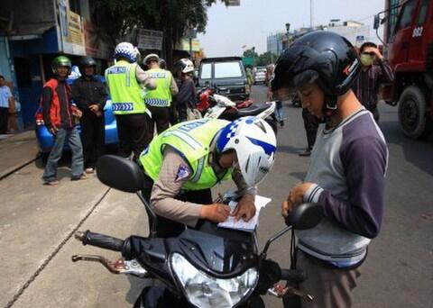 Ketilang Polisi? Jangan Takut Gansist!