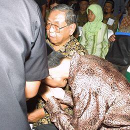 Foto Lawas Jokowi Bersama Gus Dur Viral di Media Sosial, Sang Fotografer Justru Ungka