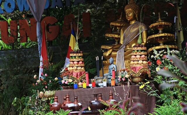 Rasa Syukur Masyarakat Buddha Jawa Diwujudkan dengan Menghargai Air