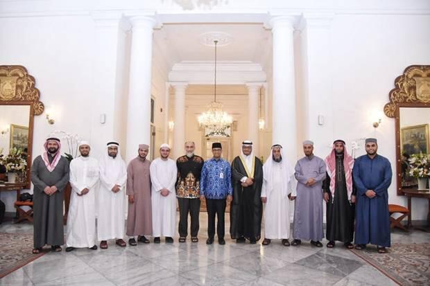 Jelang Ramadhan, Anies Terima Kunjungan Rombongan Imam asal Palestina