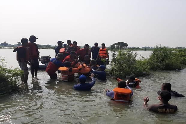2 Warga Tewas Terseret Banjir saat Cari Ikan