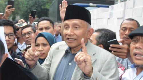 Amien Rais Masih Bertenaga Kritik Jokowi, Tim Prabowo Lain Tidak