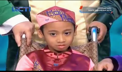 Cacat Fisik Tak Menghalanginya Untuk Menghafal Alqur'an, Bagaimana Dengan Kita?