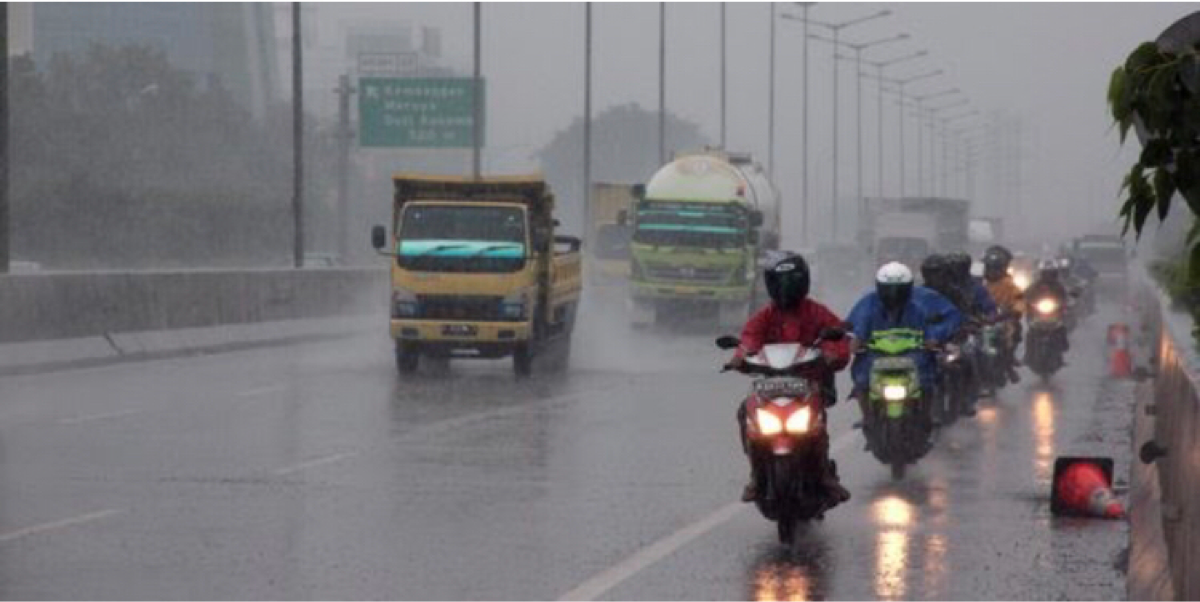 Setuju Gak Kalau Motor Masuk Jalan Tol, Gan?