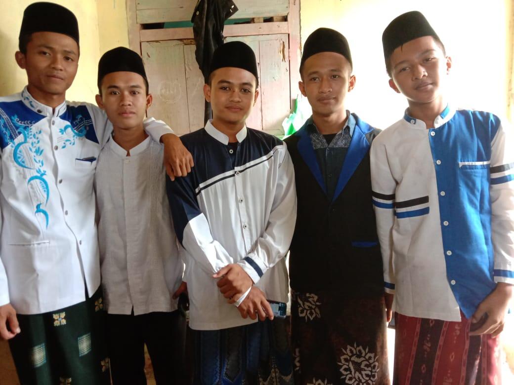 Setan Gundul Bukan Tuyul, Jangan Disundul-sundul