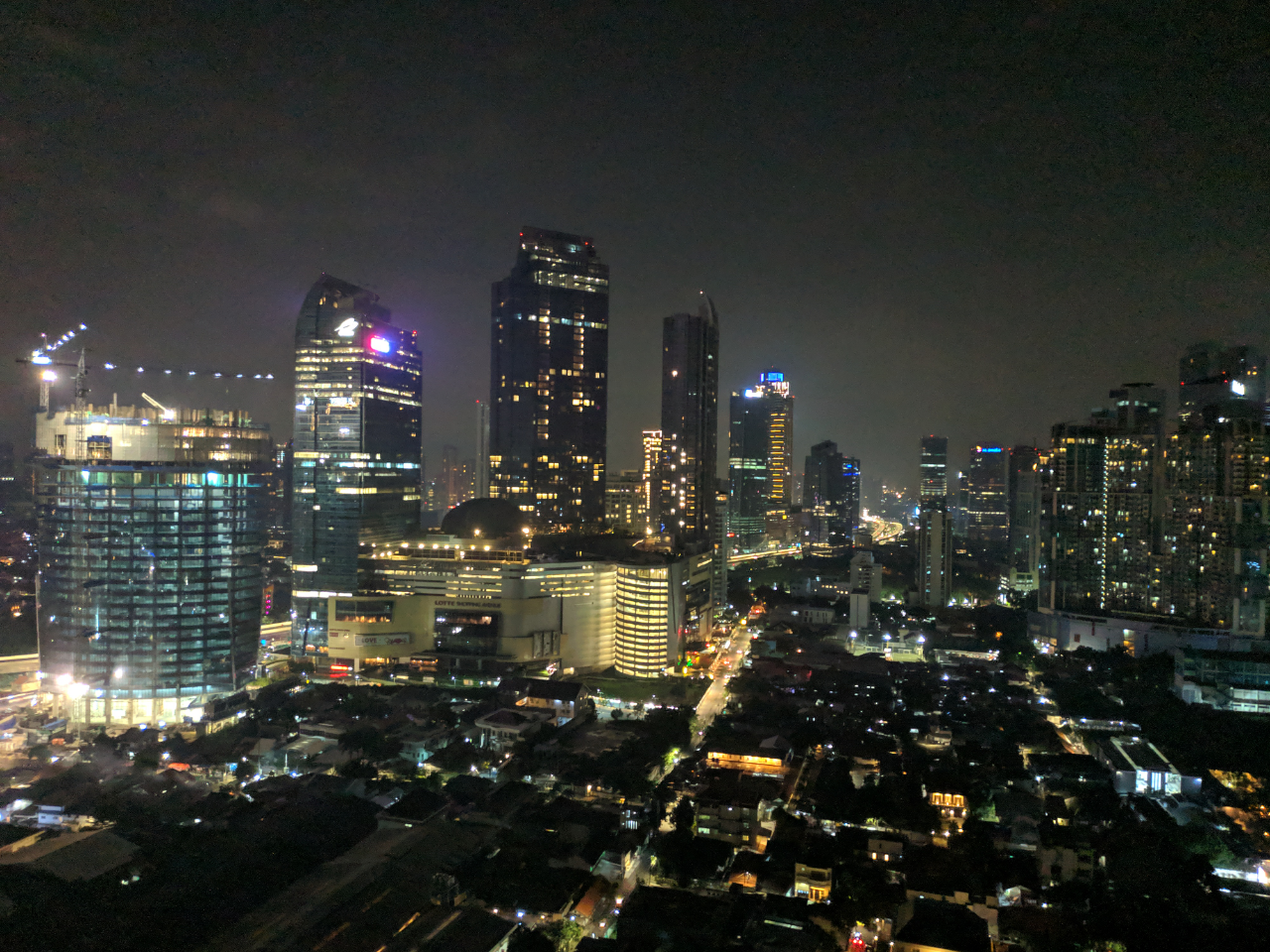 Sibuk Bekerja, Jangan Lupa Bahagiain Diri Sendiri!
