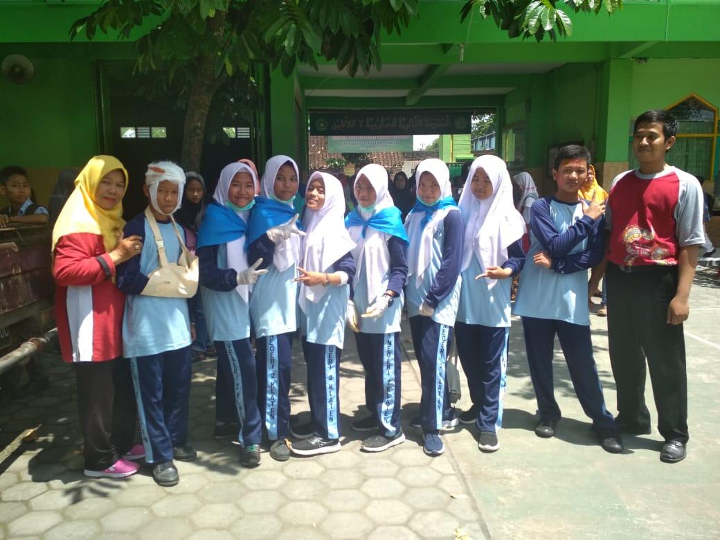 3 Komunitas Yang Berbeda, PRAMUKA, PMR, PKS