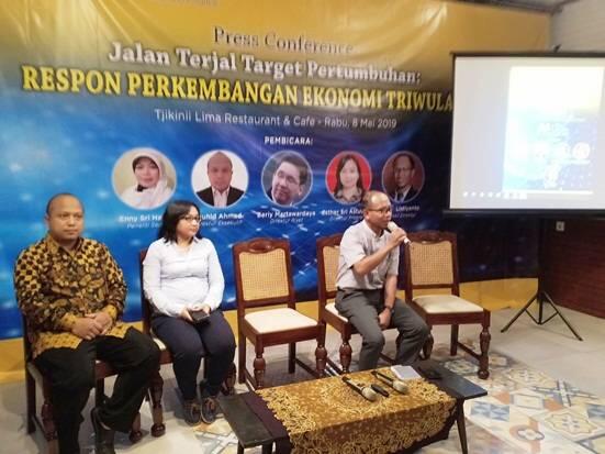 Evaluasi Aturan Tarif Ojek Online, Menhub Gelar Survei di 5 Kota