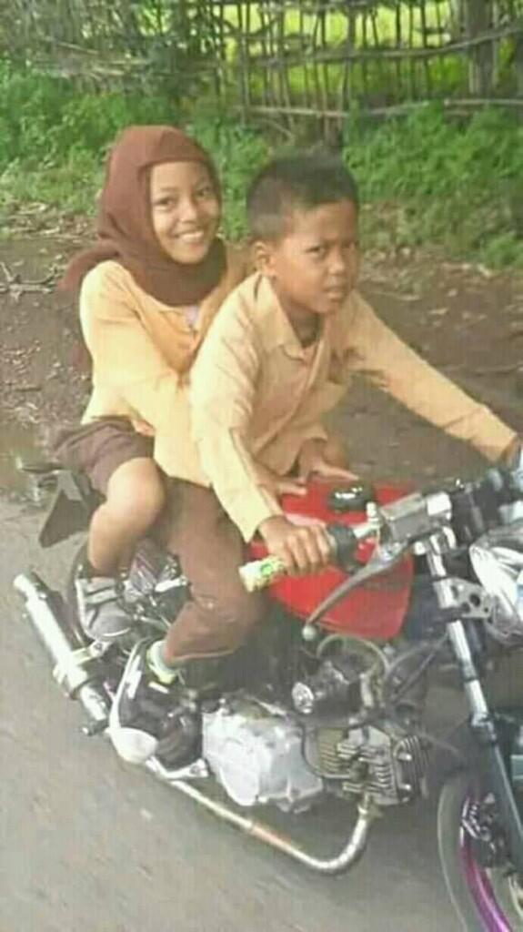 Bagaikan Mengukir Diatas Angin