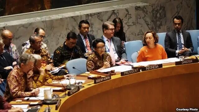 Sidang DK PBB Yang Penuh Warna Dan Corak Batik