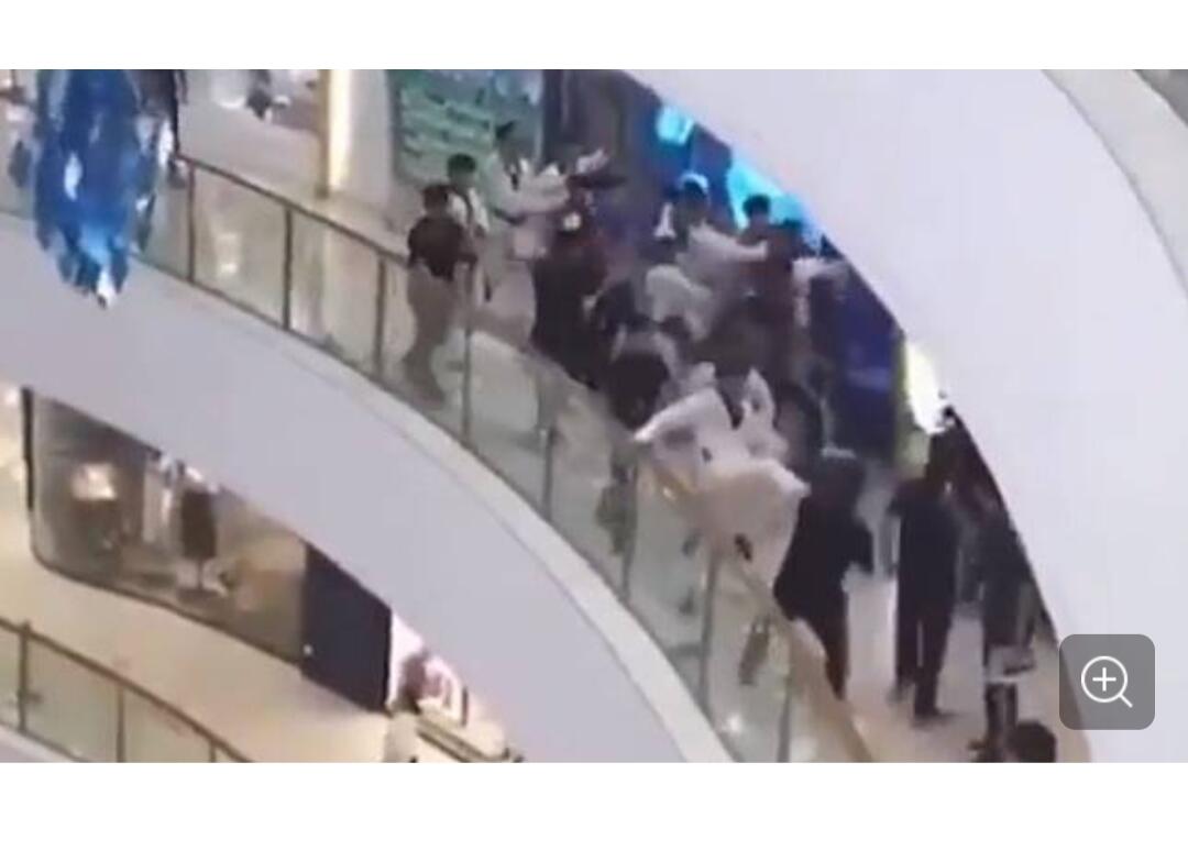 Chinese shopping mall brawl breaks out between taekwondo school and gym staff