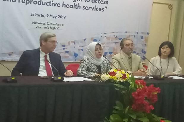 Bidan di Indonesia Punya Peran Penting dan Strategis