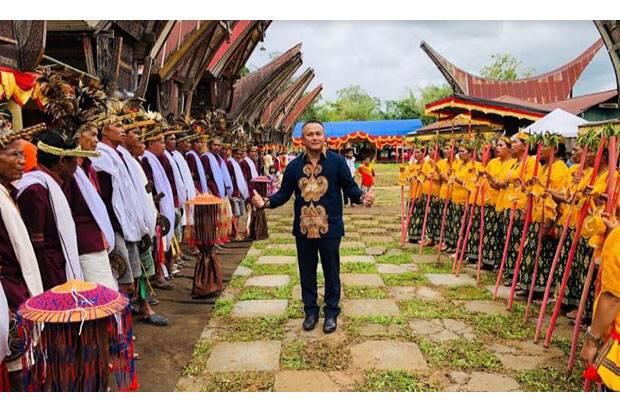 Rindu dan Peduli, Sindra Maraya Bangri Siap Maju di Pilkada Torut 2020