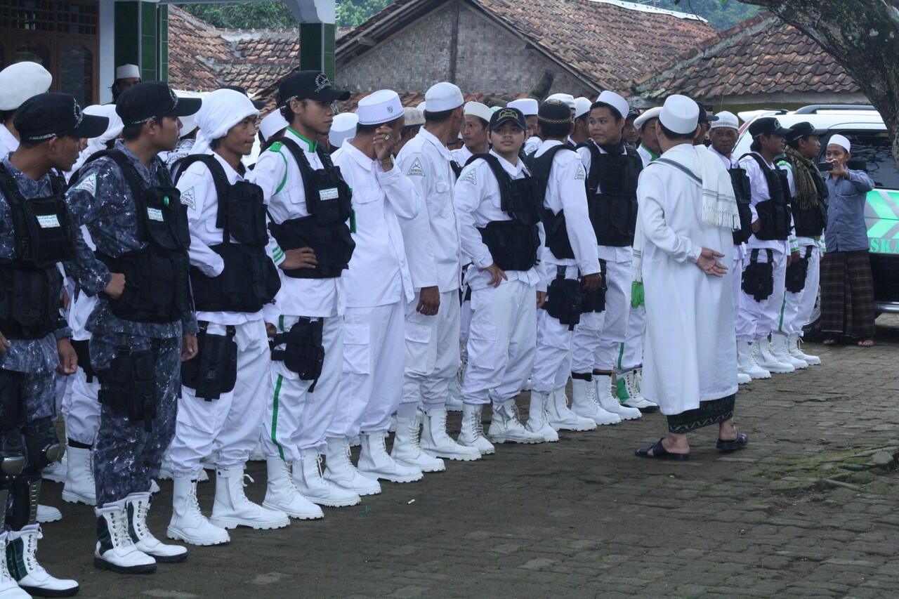Berkat Anggota FPI, Pesta Narkoba dan Seks Puluhan Milenial Dibongkar Polisi