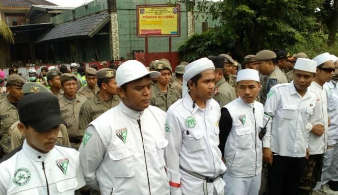 Berkat Anggota FPI, Pesta Narkoba dan Seks Puluhan Milenial Dibongkar Polisi